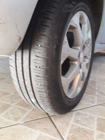 Meriva Linda !!! baixíssima quilometragem 9762