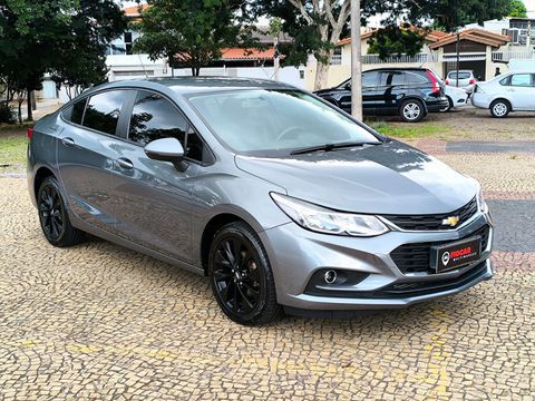 Um carro completo, ótimo desempenho, carro bem configurado eletronicamente, bom espaço interno, boa estabilidade, além de conforto, design é um carro maravilhoso, imponente por onde passa, acabamento excelente, consumo baixo comparado com os concorrentes, motor turbo anda muito bem.
Bancos em couro | Multimídia | Pneus Seminovos
IPVA 2025 Quitado
Cautelar 100% Aprovado