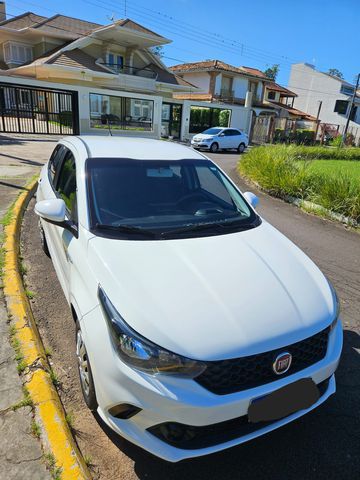 fiat argo 2019 impecavel carro canoas rs fiat argo 2019 impecavel alarme interface air bag duplo vidros eletricos 4 portas travas eletricas retrovisores eletricos computador de bordo entrada usb multimidia som bluetooth som no volante radio uconnect ar condicionado ar quente direcao hidraulica direcao escamoteavel limpador traseiro desembacador traseiro parachoques na cor pelicula solar manual do proprietario chave reserva carro particular impecavel baixa km lacrado sujeito a avaliacao nao aceito trocas fiat argo 2019 flex hatch carro canoas rs fiat argo 2019 flex manual hatch 58346 branco 4 portas alarme ar condicionado banco com regulagem de altura computador de bordo encosto de cabeca traseiro retrovisores eletricos volante com regulagem de altura airbag ar quente desembacador traseiro travas eletricas vidros eletricos