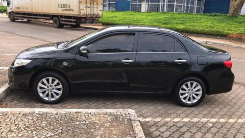 Vendo Corolla Altis 2012 único dono 6549