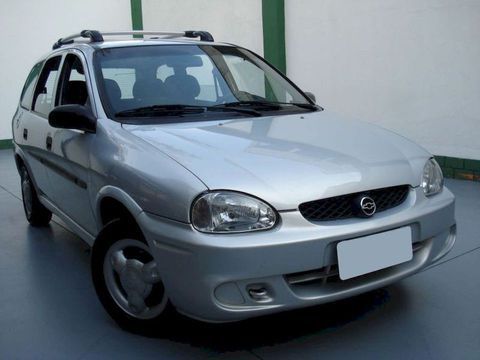 GM CORSA WAGON, VERSÃO SUPER
POSSUI TODOS OS MANUAIS DE GARANTIA E CHAVE RESERVA !
COMPLETA + AIRBAG DUPLO DE FÁBRICA !
EQUIPADA COM : AR CONDICIONADO, DIREÇÃO HIDRÁULICA, AIRBAG DUPLO, AR QUENTE, LIMPADOR E DESEMBAÇADOR DO VIDRO TRASEIRO, ALARME, TRAVAS ELÉTRICAS, BANCOS REVESTIDOS EM VELUDO, RODAS EM LIGA LEVE ORIGINAIS GM, RACK DE TETO.
VEÍCULO IMPECÁVEL ! TOTALMENTE ORIGINAL !
RARÍSSIMO ESTADO DE CONSERVAÇÃO !
