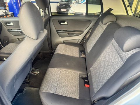 VOLKSWAGEN FOX 1.0 FLEX TREND 2014 12717