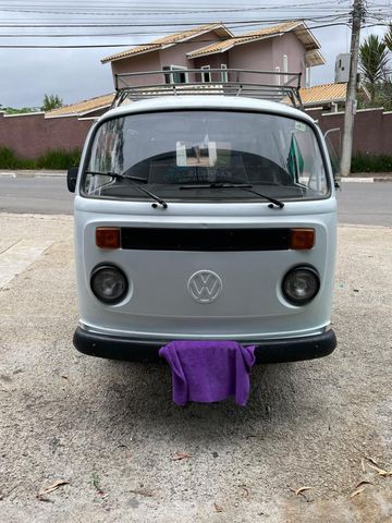 Kombi Furgão 1.6 Gasolina
1995/1996
Km : 33.677
Km original, Pneus em bom estado, funcionando.
Com troca recente da bateria, tanque e limpeza completa da carburação