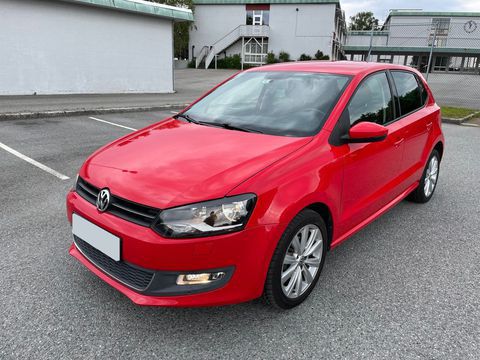 Olá!
Estou a doar o meu Volkswagen Polo de 2010 com 140.000 km. Entre em contacto por e-mail ou deixe o seu endereço para mais informações. O meu e-mail é: natalinaantunes529@gmail.com

Aguardo a sua resposta.
Obrigado.