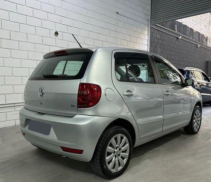 🚘VOLKSWAGEN/FOX 1.6 FLEX 2012
🗓2012
📟133.000KM

✅AR CONDICIONADO 
✅BANCO DO MOTORISTA COM REGULAGEM DE ALTURA
✅DIREÇÃO HIDRÁULICA 
✅TRAVAS ELÉTRICAS 
✅VIDROS ELÉTRICOS