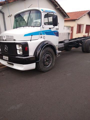 CAMINHÃO BOIADEIRO , VENDO COM A GAIOLA  OU SEM A GAIOLA 