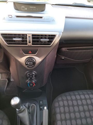 Toyota iQ 7852