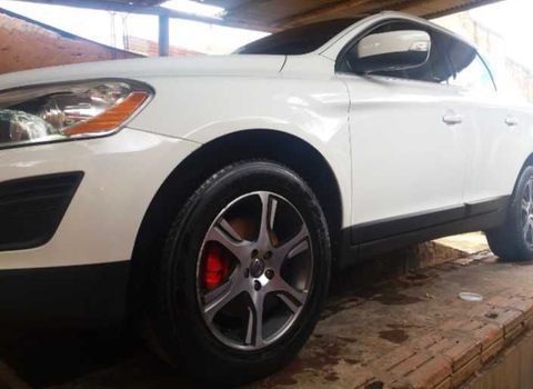 Volvo xc60 t5 turbo ano 2012  6285