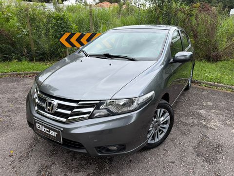 Honda City Sedan LX 1.5 Flex Automático

Veículo muito bem conservado, com excelente mecânica e o conforto que só um Honda oferece. Ideal para quem busca economia, confiabilidade e ótimo desempenho no dia a dia.

Destaques:
Câmbio automático
Ar-condicionado
Direção elétrica
Vidros elétricos
Travas elétricas
Airbags
Freios ABS
Computador de bordo
Som original
Rodas de liga leve
Chave reserva
Manual do proprietário

Veículo revisado, pronto para rodar!

Aceitamos seu usado na troca mediante avaliação e trabalhamos com financiamento facilitado.

Entre em contato para mais informações e agende uma visita!