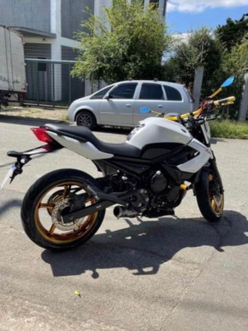 Xj6 f 8090