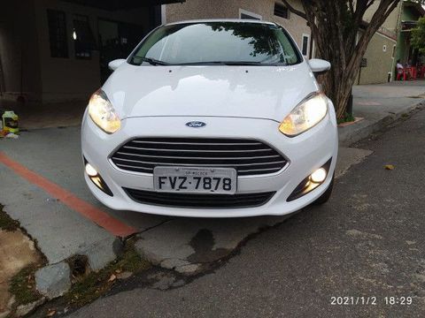 New Fiesta sedan 1.6 completo 2014 8170