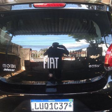 IPVA pago, Revisões realizadas, Garantia de fábrica, Baixa km, Pneus ⁹novos, Nenhuma batida, Parece novo, 
MOBI EASY 5 PORTAS 2019
DE GARAGEM 
NOVO 
O QUILÔMETROS 
46 mil
ZAP
21 981612975 