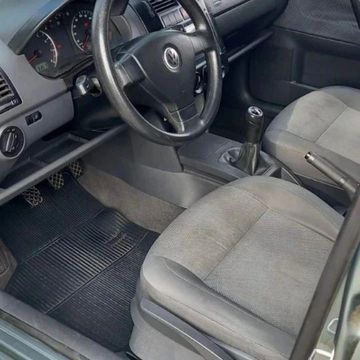 *Polo Sedan 2009 1.6 Flex*


Km 182.000
Direção Hidráulica
Vidro e Trava Elétrica nas 4 portas
Retrovisores Elétricos
Ar Condicionado
Ar Quente
Alarme
Aro 15
Insulfilme
Computador de Bordo
Desembaçador Traseiro
Sensor de Ré
Câmera de Ré
Multimidia 7” (Bluetooth, SD, Aux., USB, Radio)
Chave Canivete Original com Comandos: Abre e Fecha os Vidros, Abre Porta Malas, Alarme.
Chave Reserva Original
Manual Original
Placa Mercosul

Carro todo revisado, mecânica e elétrica em dia!

*R$ 29.990,00*

Somente Venda!

Sou particular, mas consigo financiar por estacionamento.