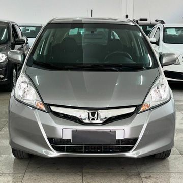 👉HONDA FIT LX 2012 Aut
———————————————————————
🏅confiança, economia, conforto…
🔹2012
🔹1.4 flex 
🔹91 mil km
🔹automático
🔹direção elétrica 
🔹ar condicionado
🔹vidro elétrico nas 4 portas
🔹roda de liga leve
🔹retrovisor elétrico 
▫▫▫▫▫▫▫▫▫▫▫▫▫▫▫▫▫
💥veículo em raríssimo estado de conservação, difícil achar outro