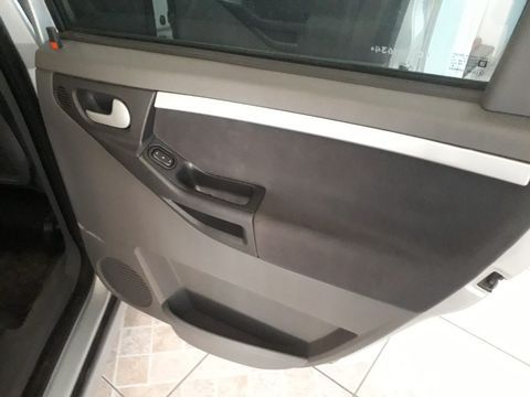 Meriva Linda !!! baixíssima quilometragem 9760