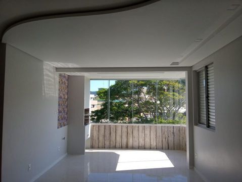 carro Florianópolis - SC  Troco apartamento Ingleses Florianópolis por Lancha. 
Valor 420 mil