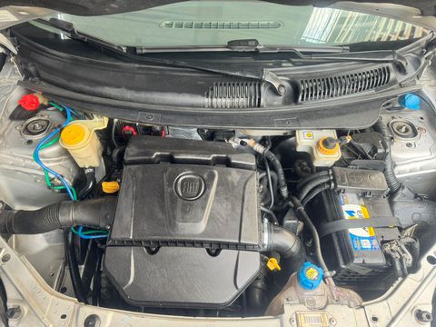 FIAT PALIO ESSENCE 1.6 FLEX DUALOGIC 2013 12810