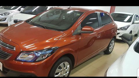 ONIX LT 1.4 DUT EM BRANCO PNEUS BONS 130MIL KM... ACEITO PROPOSTAS...