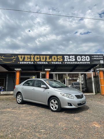 Toyota Corolla XEi 2.0 2011 Impecável! 
dia

✅ Ar-condicionado 
✅ Direção hidráulica 
✅ Câmbio automático
✅ Vidros, travas e retrovisores elétricos
✅ Rodas de liga leve
✅ Sistema de som original com CD/MP3/AUX
✅ Airbags e freios ABS
✅ Alarme e chave reserva
✅ Quilometragem: 240.000 mil km
✅ IPVA 2025 pago
✅ Licenciado e com documentação em dia

* Revisado recentemente, sem detalhes!
* Mecânica 100%
* Interior bem conservado, sem rasgos ou desgastes
* Pneus em ótimo estado

💰 valor: R$ 54.900,00
📍 Localização: Rs020, 4965 - Gravataí 

💬 Aceito proposta | 📱 (47) 99106-6961 - Alexandre | (51) 99947-5533 - Gabriel

🚙 Venha conferir pessoalmente e fazer um test drive!