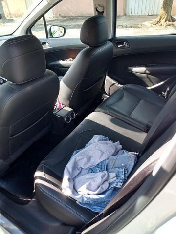 vendo Peugeot 308 ano 2015 completo 6663