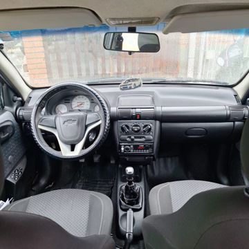 Corsa Sedan Classic 1.0 - Ano 2001 14345