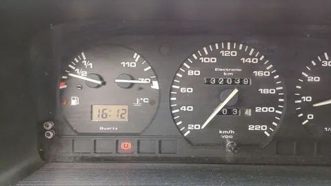 Volkswagen Santana GLSi 2.0 Automático com teto solar colecionador 9598