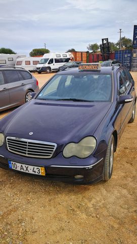 mercedes benz azul 2001 carro albufeira pt preco negociavel estofos em tecido possibilidade de financiamento garantia de 18 meses mercedes benz c220 2001 diesel station carro albufeira pt mercedes benz c220 2001 diesel automatico station 309993 azul 4 portas ar condicionado banco com regulagem de altura encosto de cabeca traseiro rodas de liga leve sensor de estacionamento airbag freio abs desembacador traseiro vidros eletricos radio