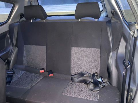 Ford Ka 2009. Super conservado. Pneus e amortecedores novos. 