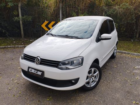 Conforto, praticidade e confiabilidade em um único carro.
Fox Highline 1.6 MSI I-Motion 2014, na elegante cor branca, extremamente bem cuidado e de única proprietária. Um hatch completo, ideal para quem busca economia sem abrir mão de conforto e tecnologia.

Placa A
Procedência garantida
Versão Highline - Completo de fábrica:
️Vidros elétricos nas 4 portas
️Travas elétricas
️Ar-condicionado
️Direção hidráulica
️Rodas de liga leve
️Rádio original
️Sensor de ré
️Flex
️Pneus em ótimo estado
️Manual + chave reserva

Um veículo confortável, espaçoso e econômico, perfeito para o dia a dia ou viagens.

 Agende sua visita!

 Financiamento em até 60x
 Parcelamento no cartão em até 21x
 Aceitamos seu usado na troca (mediante avaliação)