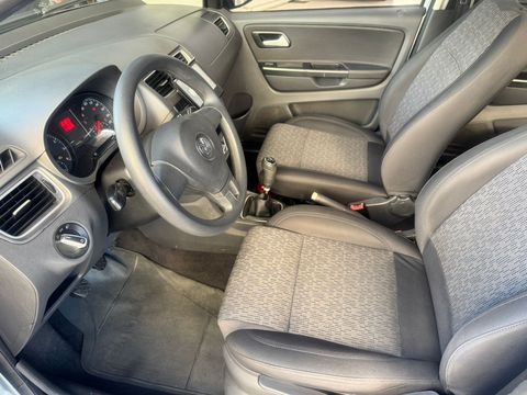 VOLKSWAGEN FOX 1.0 FLEX TREND 2014 12720