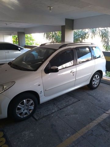 Vendo Peugeot SW XR 1.4 ano 2008/2009. Cor branco. 