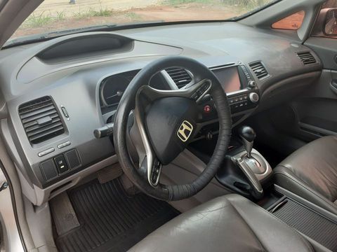 Carro Civic 7021