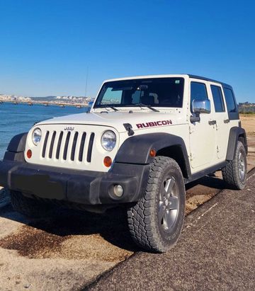 Segmento: SUV/TT
Ano: 2009
Modelo: Wrangler
Combustível: Diesel
Tipo de Caixa: Automática
Portas: 4-5
Lugares: 5

Jeep wrangler Rubicon
2009
Todo de origem
Em excelente estado
Pneus novos
Revisao feita

Possibilidade de financiamento ate 120meses
