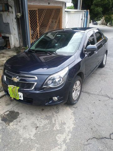 Ar, vidros, travas, sensor de Re multimídia completo somente tem um detalhe lado direito porta trazeira de funilaria 