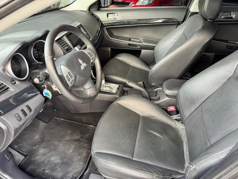 LANCER HLE 2.0 GASOLINA AUTOMÁTICO COM TETO 2016 13742