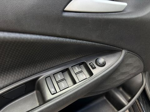 Chevrolet Onix 2023 1.0 Turbo Tlz   13948