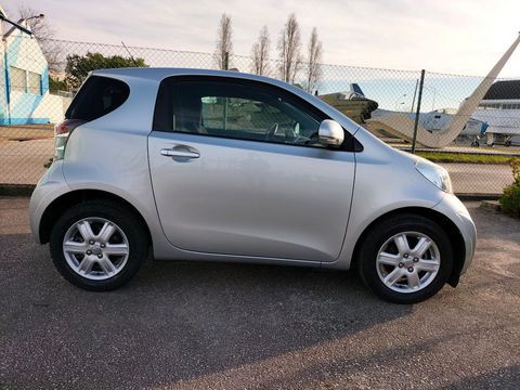 Toyota iQ 8026