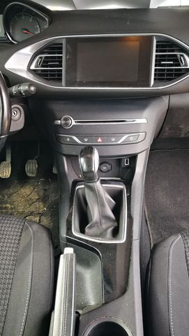 Peugeot 308 preto 1.6 2017 9448