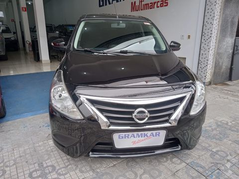 Nissan Versa 1.6 SV CVT 2019
Design e Conforto

Sedan moderno com linhas elegantes e aerodinâmicas

Amplo espaço interno, ideal para família

Porta-malas com excelente capacidade (460 litros)

Acabamento interno sofisticado com bom nível de conforto

Motorização e Desempenho

Motor 1.6 Flex – 4 cilindros

Potência: 111 cv (etanol/gasolina)

Torque: 15,1 kgf.m

Câmbio automático Xtronic CVT: trocas suaves e eficientes

Consumo econômico tanto na cidade quanto na estrada

Tecnologia e Conectividade

Central multimídia com tela sensível ao toque

Conexão Bluetooth / USB / Rádio

Volante multifuncional

Computador de bordo

Segurança

Airbags frontais

Freios ABS com EBD

Direção elétrica progressiva

Travas e vidros elétricos

Sistema de ancoragem ISOFIX para cadeirinhas

Destaques do Modelo

Espaço interno referência na categoria
Câmbio CVT que garante conforto ao dirigir
Ótimo custo-benefício entre os sedãs compactos
Confiabilidade da marca Nissan
A melhor loja de VEÍCULOS de são Bernardo do campo é reconhecida por sua excelência no mercado de automóveis há mais de 28 anos. Com uma ampla variedade de veículos de qualidade e procedência, a loja se destaca pelo atendimento personalizado e pela transparência nas negociações. Além disso, conta com uma equipe de profissionais experientes e capacitados para oferecer as melhores soluções aos clientes
*VEÍCULO PERICIADO E DE PROCEDÊNCIA.
*FINANCIAMOS SEM ENTRADA EM ATÉ 60 X FIXAS (SUJEITO À ANÁLISE DE CRÉDITO).
*ENTRADA EM ATÉ 24 X NO CARTÃO DE CRÉDITO (CONSULTE CONDIÇÕES).
*FINANCIAMENTOS PARA AUTÔNOMOS E SEM CNH .
*TRABALHAMOS COM AS MELHORES FINANCEIRAS DO MERCADO.
*GRUPO GRAMKAR MULTIMARCAS A CERTEZA DO MELHOR NEGÓCIO!!!
COMPRE SEU VEICULO COM QUEM ENTENDE DO ASSUNTO SÃO 28 ANOS DE TRADIÇÃO E SEDE PRÓPRIA
NOS RESERVAMOS NO DIREITO DE CORRIGIR QUALQUER TIPO DE ERROS DE DIGITAÇÃO