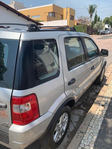 Vendo Ford Ecosport 2006 1.6 Flex cor prata, vidros e travas eletricos, ar condicionado, direção hidraulica, IPVA e licenciamento 2020 pagos