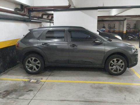 Carro Impecavel único dono com baixa kilometragem. Troco por carro no menor valor ( Carro Pequeno )