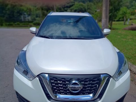 NISSAN, KICKS  9689