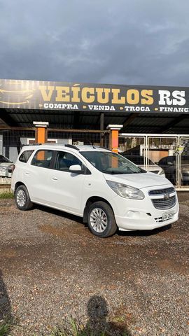 🚐💨 PRECISANDO DE ESPAÇO SEM ABRIR MÃO DO CONFORTO?

Chevrolet SPIN LT 1.8 – PERFEITA PRA FAMÍLIA OU PRA QUEM TRABALHA COM TRANSPORTE!

Essa aqui é pra quem quer um carro forte, espaçoso e versátil, seja pra carregar a família toda ou rodar nos apps com conforto e economia!

🛻 Motor 1.8 confiável e econômico
🪑 Amplo espaço interno – conforto de sobra pra todos
🧳 Porta-malas gigante
❄️ Ar-condicionado (viaja tranquilo até no calorão!)
🛞 Rodas de liga
📄 Documentação em dia
📝 Transferência na hora

📍Ideal pra quem busca praticidade no dia a dia ou precisa de espaço pra trabalhar.

💰 PREÇO JUSTO PRA LEVAR HOJE:
➡️ Só R$ 41.900,00 à vista

📲 E pra facilitar ainda mais:
✔️ Pego carro ou moto na troca
✔️ Financio via banco – rápido e sem burocracia
✔️ Parcelo no cartão em até 21x!

📍 Vem ver de perto na loja: RS-020, nº 4957 – Bairro Neópolis – Gravataí/RS
📞 Fala comigo agora no WhatsApp: (47) 99106-6961 - Alexandre
📸 Mais opções no Insta: @veiculosrs020

⚠️ Carro espaçoso, econômico e com valor abaixo da média!
A Spin que você procura está aqui – e pronta pra rodar!

Chama no Whats e garante a sua agora mesmo! 🚀