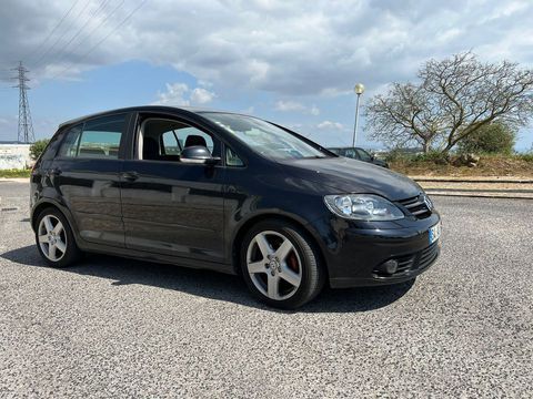 vendo golf plus 20 carro cascais pt carro impecavelcom vidros electricos sensores de estacionamento traseiros luzes automaticasgpsvendo por estar a querer de momento comprar um mais recente golf plus plus carro cascais pt golf plus plus