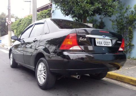 carro São Caetano De Odivelas - PA ford ghia 2002 gasolina sedan Ford Focus Ghia 2002 completo