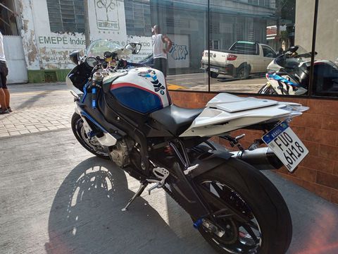 Motocicleta revisada apenas 33.800 km
Nova nova 
Sem detalhes 
Exclusiva
Documento em ordem
Tudo em ordem
Estuda Possibilidade de Troca