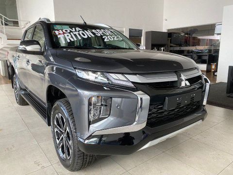 mitsubishi l200 triton sport hpe s 24 16v turbo diesel 2023 carro macae rj l200 triton sport hpe s 24 16v turbo diesel cd 4p 4x4 anomodelo 20222023 cor cinza cambio automatico combustivel diesel fazemos financiamentos e pegamos seu seminivo na troca trabalhamos somente com veiculos integros revisados e vistoriados consulto de vendas thiago cardoso whatsapp 22 99937 4065 link whatsapp httpwalinkc77ffj conforto e conveniencia ajuste do volante em altura ajuste do volante em profundidade ajuste eletrico dos retrovisores alcas de seguranca no teto apoio de braco central no banco traseiro apoio de braco para o motorista ar quente ar condicionado ar condicionado automatico banco do motorista com ajuste de altura banco do motorista com ajuste eletrico banco traseiro rebativel bancos revestidos em couro cambio automatico chave presencial comando interno da tampa do tanque comando interno do bocal de abastec controle automatico de velocidade controle eletrico dos vidros dianteiros controle eletrico dos vidros traseiros direcao assistida farois com acendimento automatico limpador de para brisa automatico luz no porta luvas retrovisor externo com aquecimento retrovisor interno fotocromico retrovisores rebativeis eletricamente rodas de liga leve saida de ar para o banco traseiro troca de marchas no volante zonas de ar condicionado 2 infotenimento e eletronica embarcada computador de bordo conexao bluetooth conexao hdmi conexao usb conta giros espelhamento da tela do celular indicador de temperatura externa navegador gps radio termometro da agua do motor termometro do liquido de arrefecimento volante multifuncional seguranca ativa e passiva airbags de cortina airbags frontais airbags laterais alerta de mudanca de faixa alerta de ponto cego alerta de trafego cruzado traseiro assistente de farol alto assistente de partida em rampa camera traseira para manobras cintos de 3 pontos para todos ocupantes cintos de tres pontos para todos os ocupantes controle automatico de descida controle de estabilidade controle de tracao desembacador do vidro traseiro diferencial central encosto de cabeca para todos ocupantes encosto de cabeca para todos os ocupantes farois com refletores duplos farois com regulagem de altura farois de led farois de neblina freios abs frenagem automatica de emergencia isofix para fixacao de cadeira infantil luzes de conducao diurna repetidores laterais das luzes de direcao sensores de estacionamento dianteiro sensores de estacionamento traseiro tracao integral travamento central das portas mitsubishi l200 triton 2020 diesel pickup carro macae rj mitsubishi l200 triton 2020 diesel automatico pickup cinza 4 portas alarme ar condicionado banco com regulagem de altura computador de bordo controle de tracao encosto de cabeca traseiro controle automatico de velocidade retrovisores eletricos rodas de liga leve sensor de chuva sensor de estacionamento volante com regulagem de altura bancos em couro tracao 4x4 gps airbag freio abs ar quente desembacador traseiro travas eletricas vidros eletricos direcao hidraulica turbo radio farol de neblina