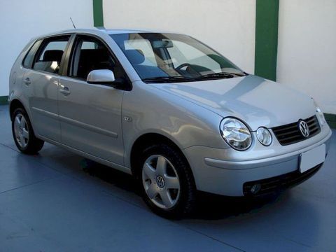 POLO HATCH 1.6, ANO 2005 ! !
Motor: 1.6 8v - 103 Cv

EQUIPADO COM : AR CONDICIONADO, DIREÇÃO HIDRÁULICA, VIDROS ELÉTRICOS NAS 4 PORTAS, TRAVAS E RETROVISORES ELÉTRICOS, FARÓIS DE NEBLINA, RODAS EM LIGA LEVE ORIGINAIS, BANCO DO MOTORTISTA E VOLANTE COM  REGULAGEM DE ALTURA, AR QUENTE, LIMPADOR E DESEMBAÇADOR DO VIDRO TRASEIRO, ALARME COM TRAVAMENTO NA CHAVE, CHAVE CANIVETE, RETROVISORES, MAÇANETAS E ESPELHOS NA COR DO CARRO, DVD PLAYER.
IMPECÁVEL CONSERVAÇÃO !!