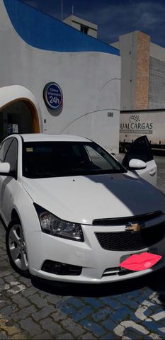 carro Salvador - BA gm cruze 2014 flex sedan Cruze sedan automático  pneus novos,revisão em dia,Licenciado 2020.Nada a fazer.Aceito troca com carro de menor valor.