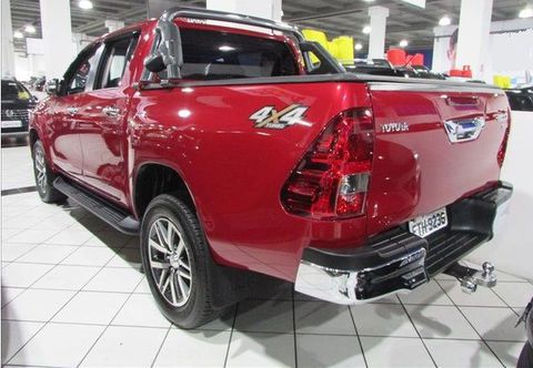 Hilux SRX 2.8 CD para assumir parcelas 7123